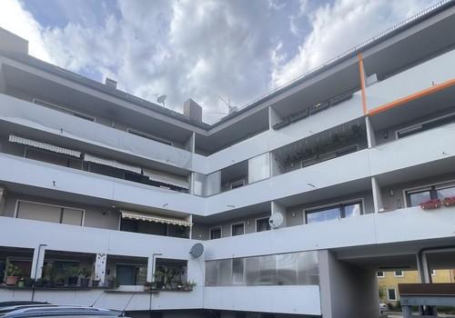 Gebäude Rückseite / Balkon