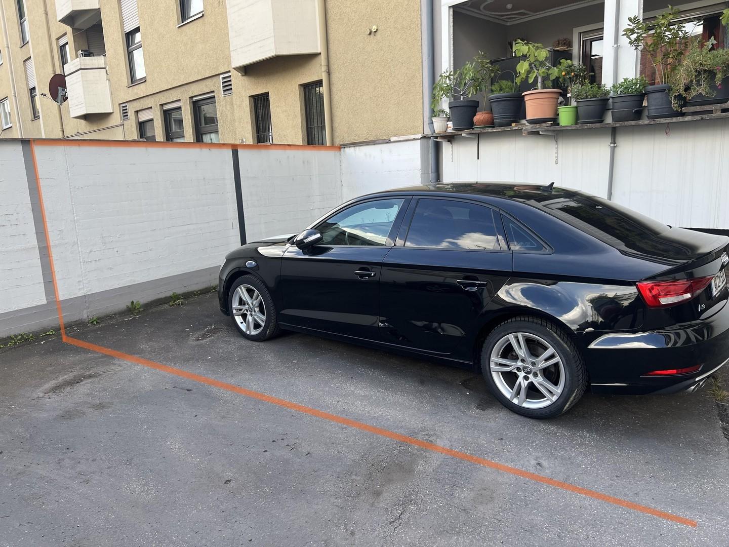 KFZ- Stellplatz