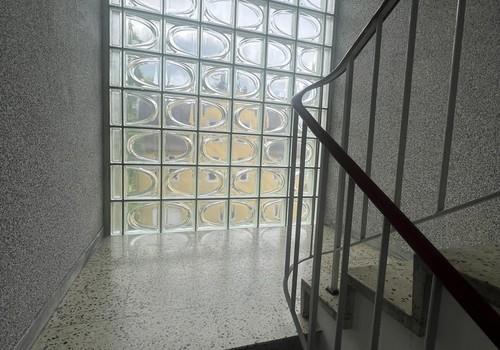 Glasziegel im Treppenhaus 