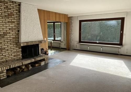 Wohnbereich mit offenem Kamin