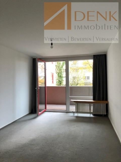 Wohnzimmer jetzt mit Laminatboden