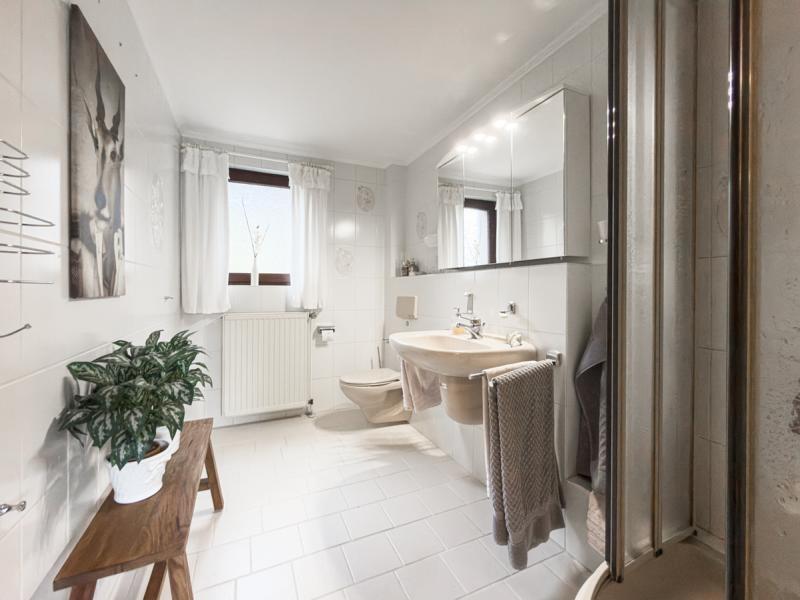 Badezimmer 1