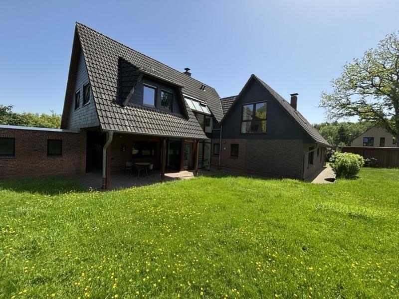Hausansicht vom Garten