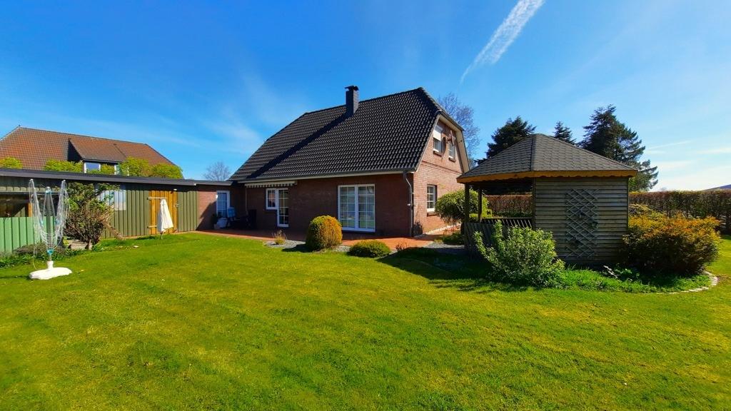 Blick aus dem Garten