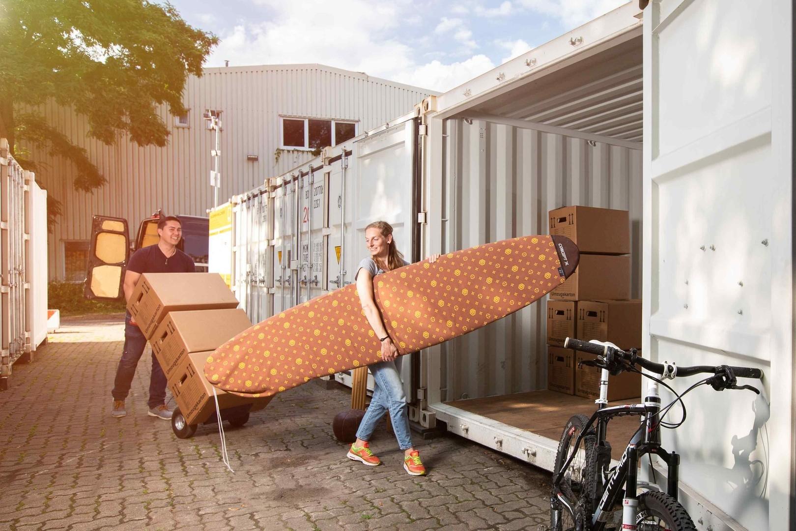 Lagercontainer in Wilhelmsburg