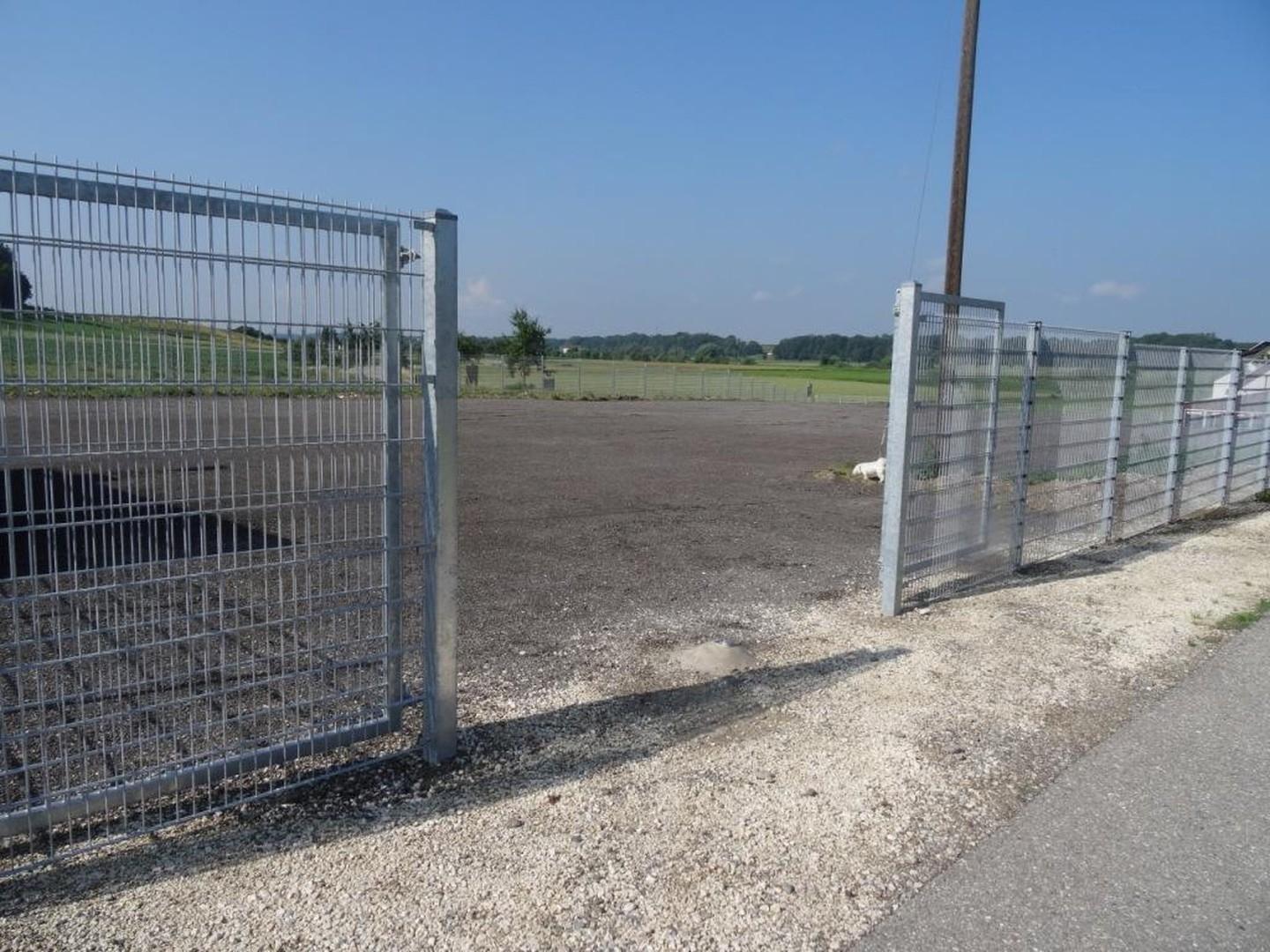 Stabmattenzaun Toranlage