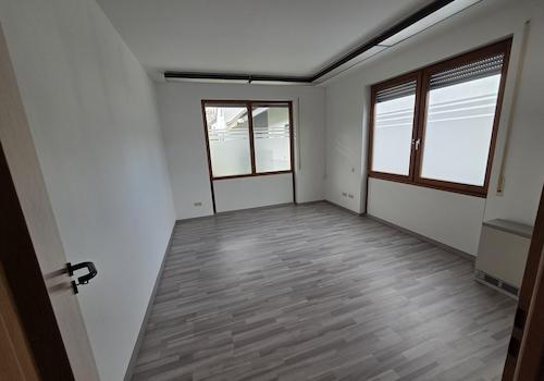 Büro 1