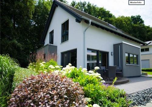 schönes_Einfamilienhaus_2_Musterfoto