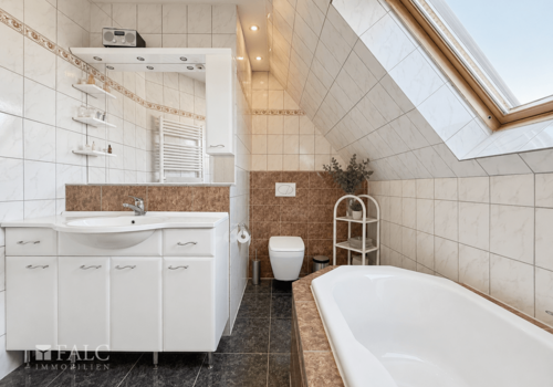 Badezimmer DG