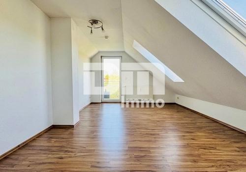 Ebene 2 Dachstudio / Zugang Balkon 2
