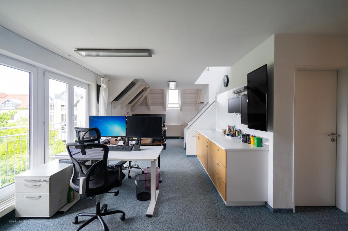 Büro 1