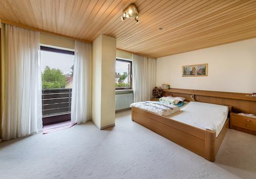 Schlafzimmer mit Balkon