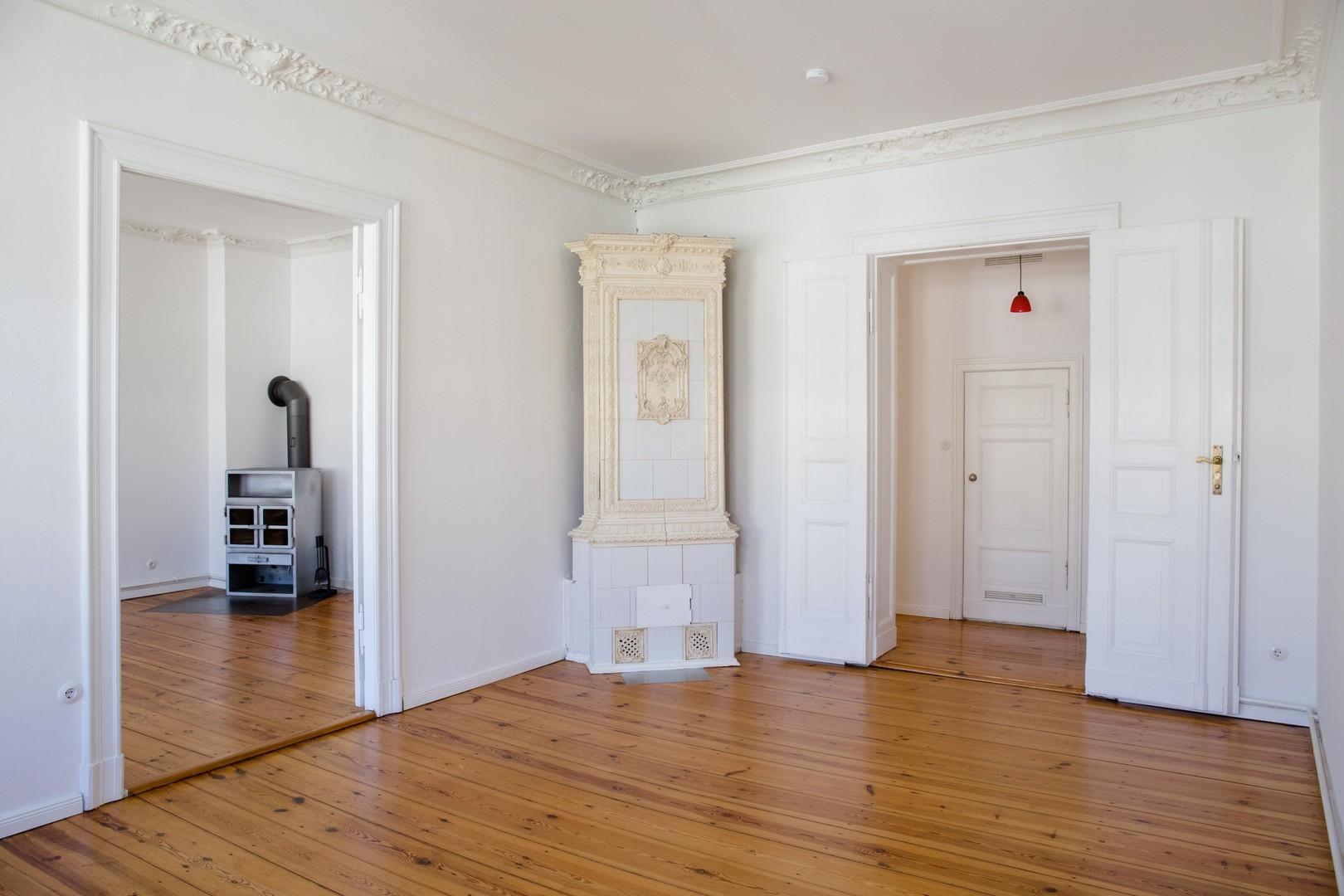 Zimmer 2 mit Blick in Zimmer 1