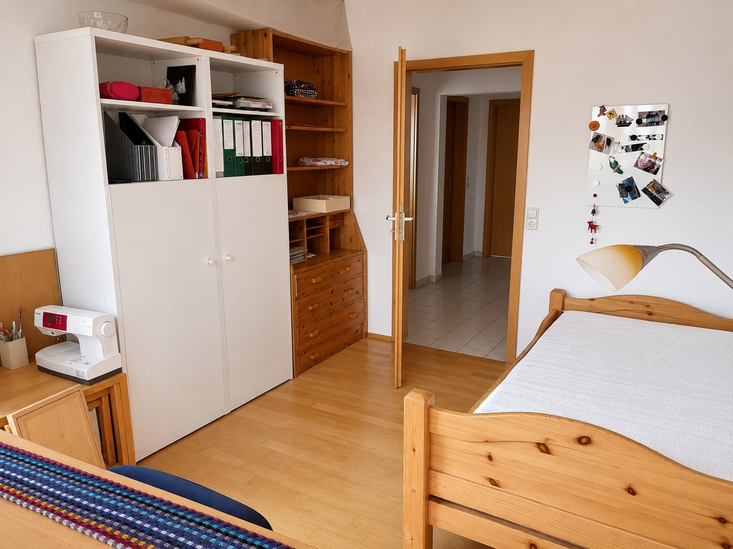 Gäste-/Arbeitszimmer