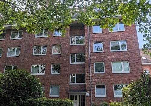 Hausansicht zur Straße