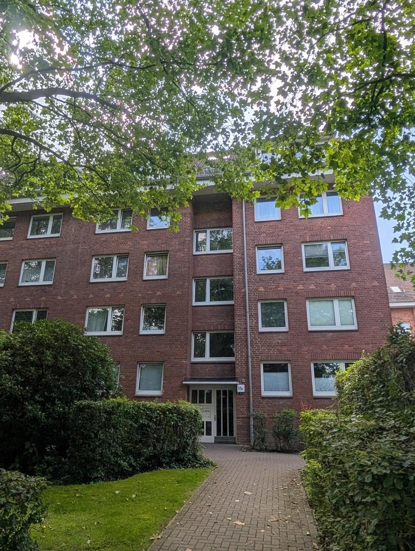 Hausansicht zur Straße