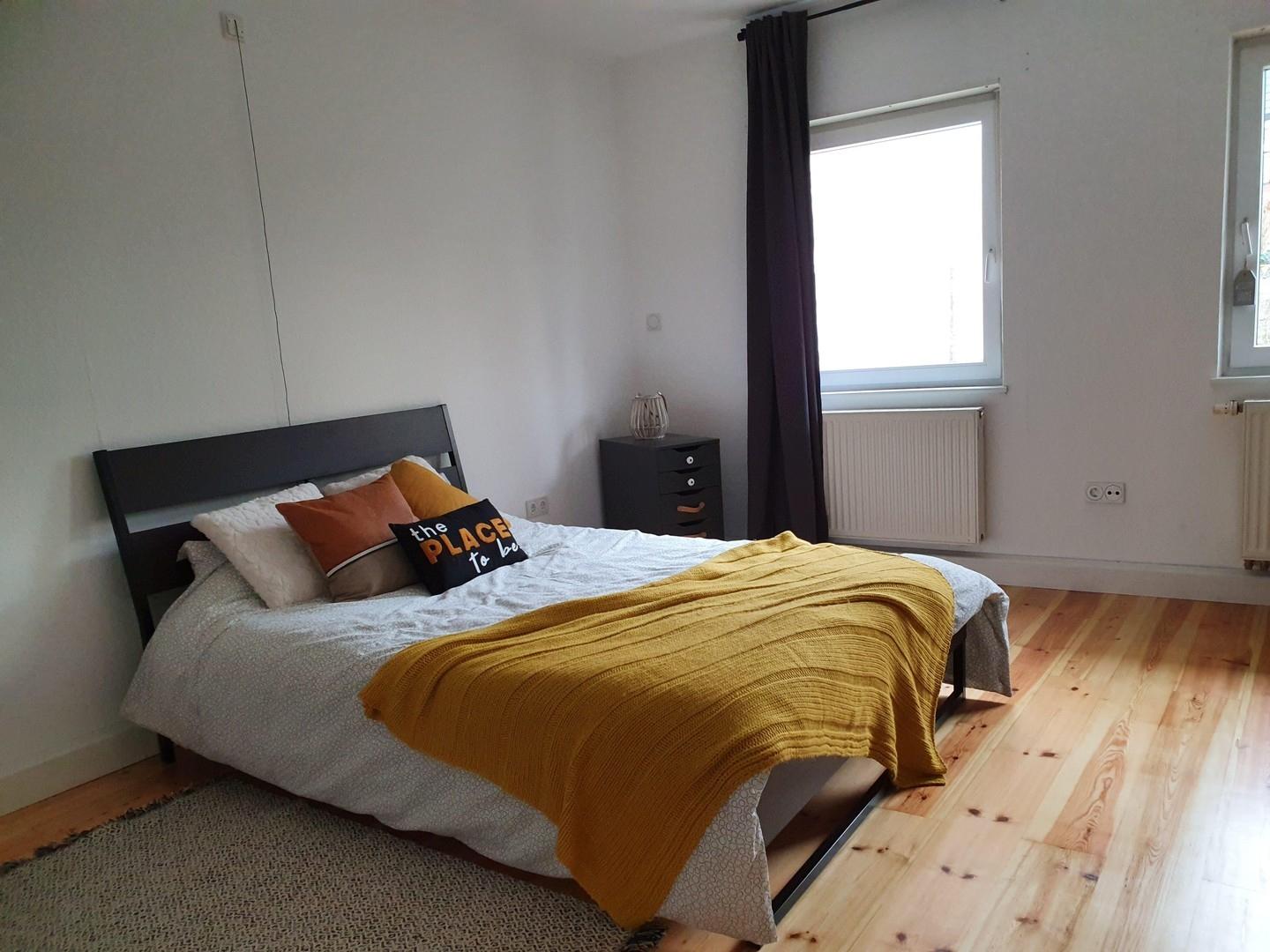 Schlafzimmer 2