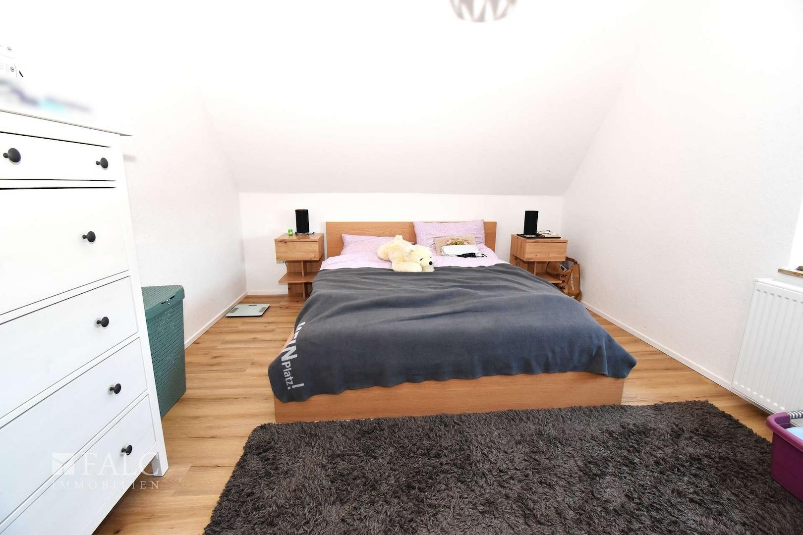 Schlafzimmer DG
