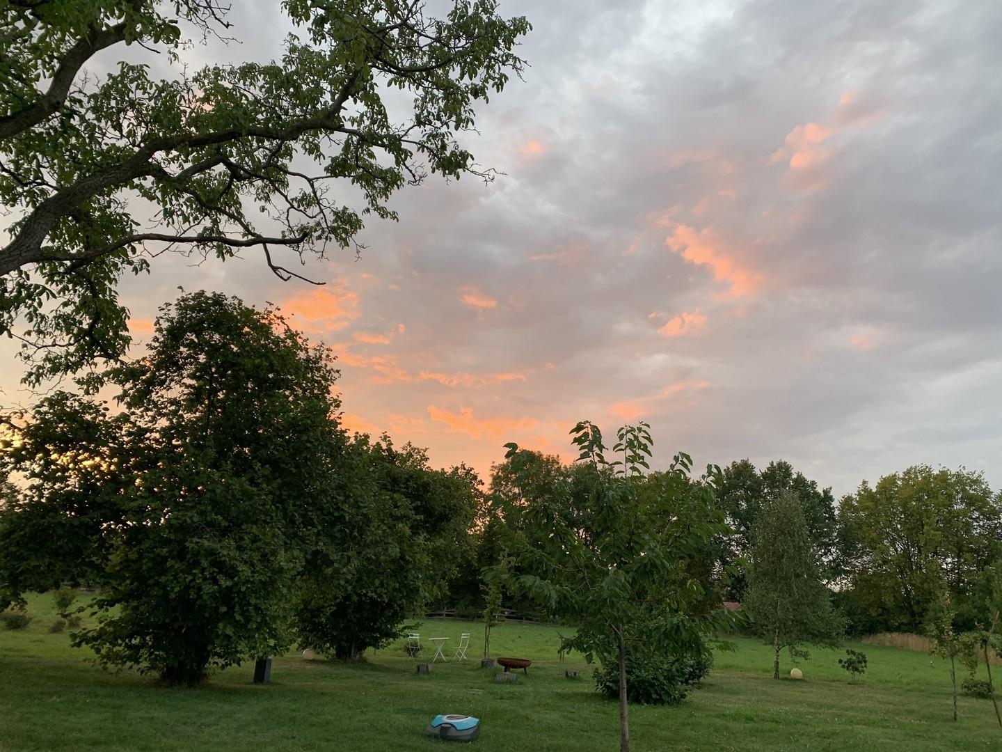 Himmel vom Balkon im Sommer