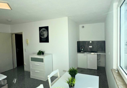 Zimmer mit Kochnische