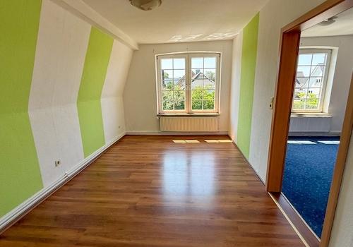 Durchgangszimmer im Dachgeschoss