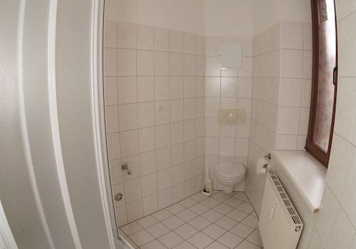 WC 2 mit Dusche