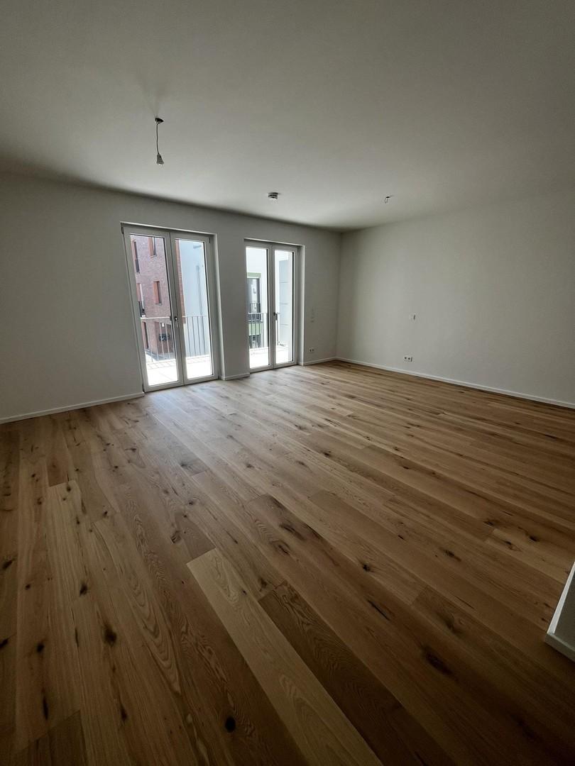 Wohnzimmer mit Ausblick Balkon