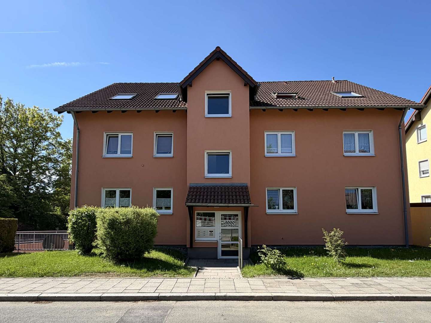 1125 C - Straßenansicht