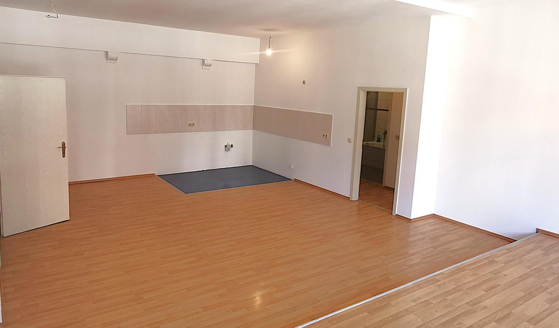 Küche in Wohn-/Esszimmer