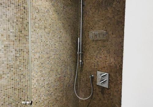 Begehbare Regendusche
