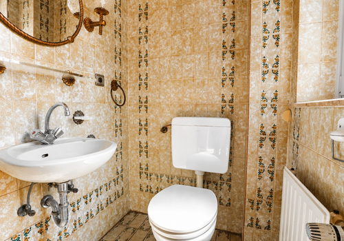 Eines von zwei Gäste-WC