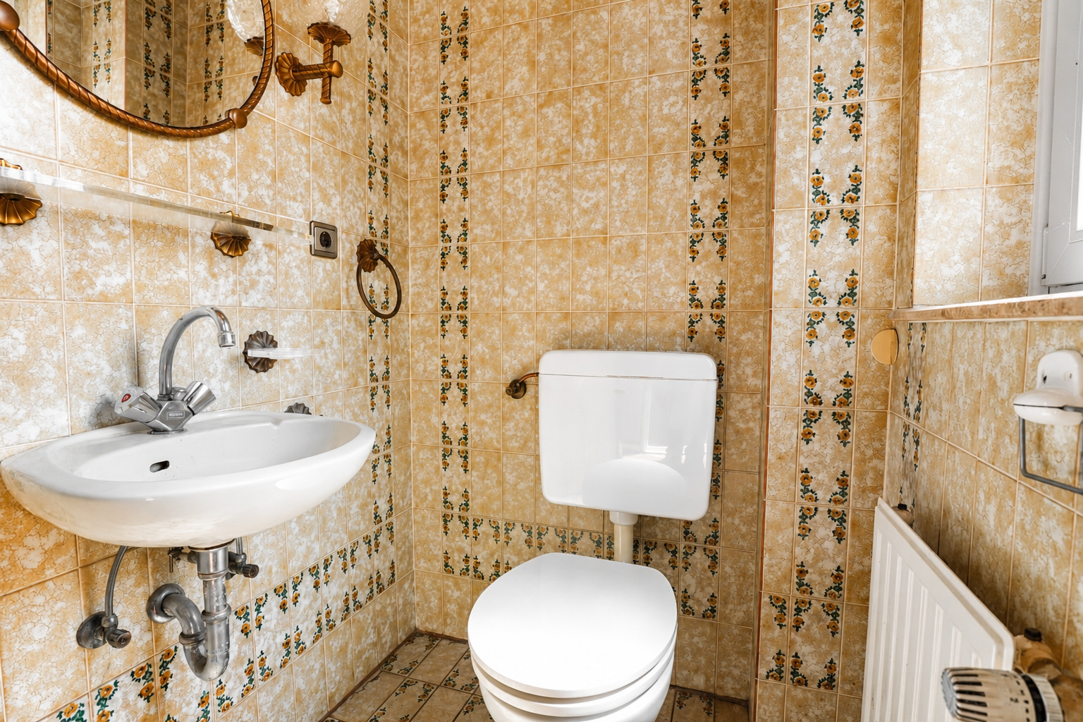 Eines von zwei Gäste-WC