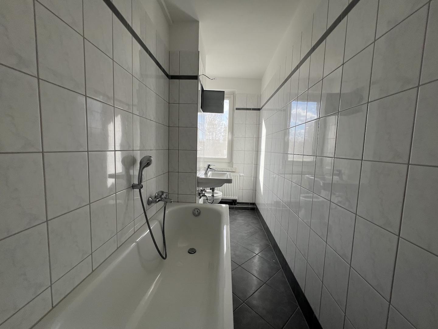 Wannenbad mit Fenster