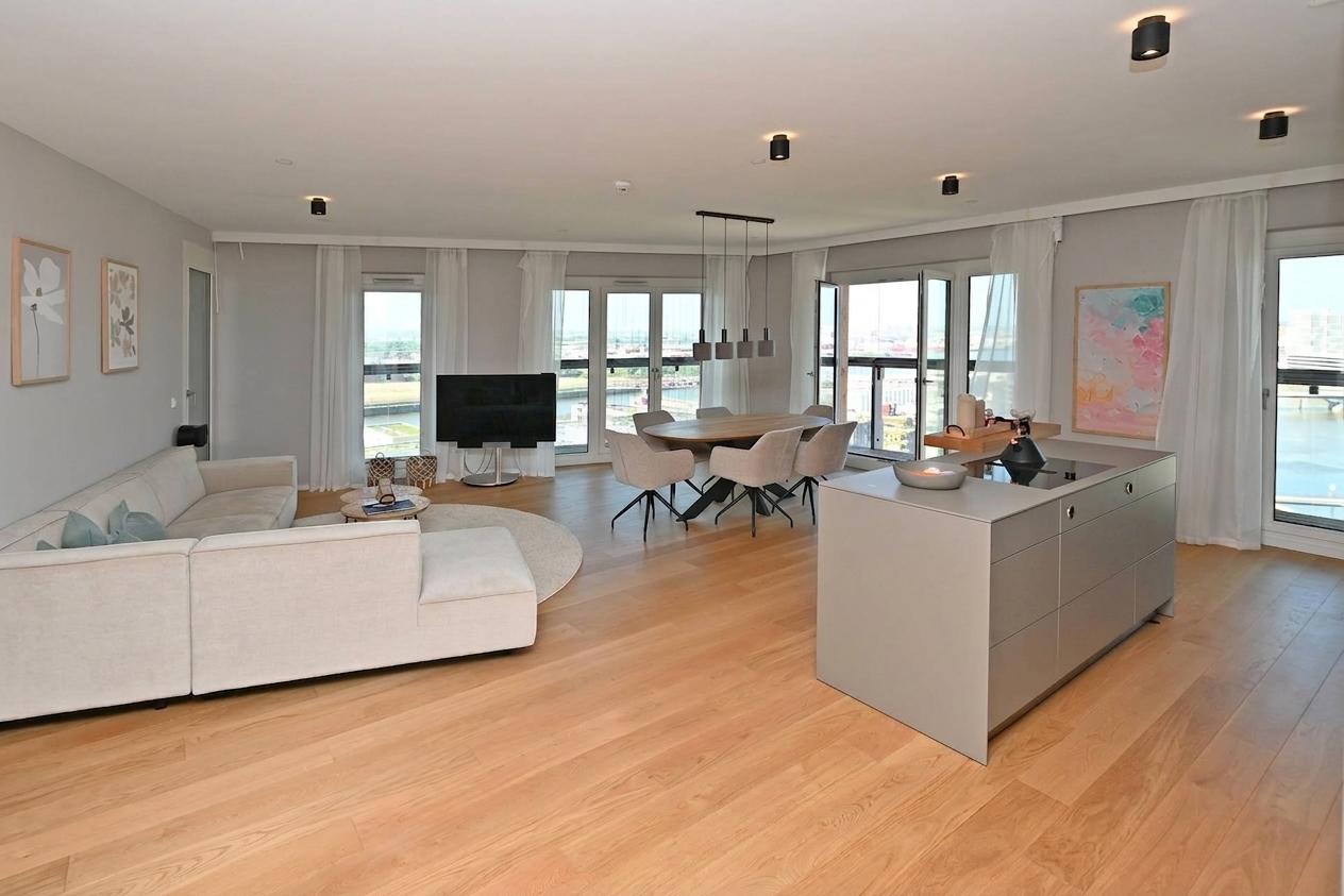 Wohn und Esszimmer
