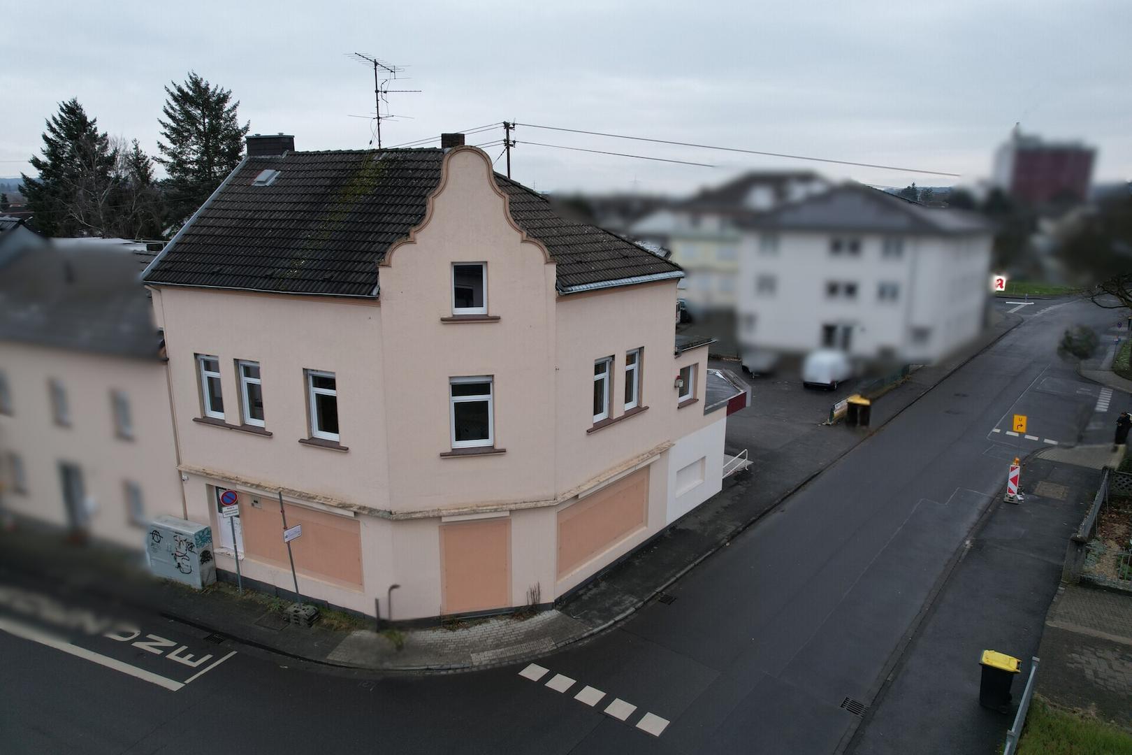 Straßenansicht