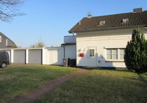 Blick von der Strasse