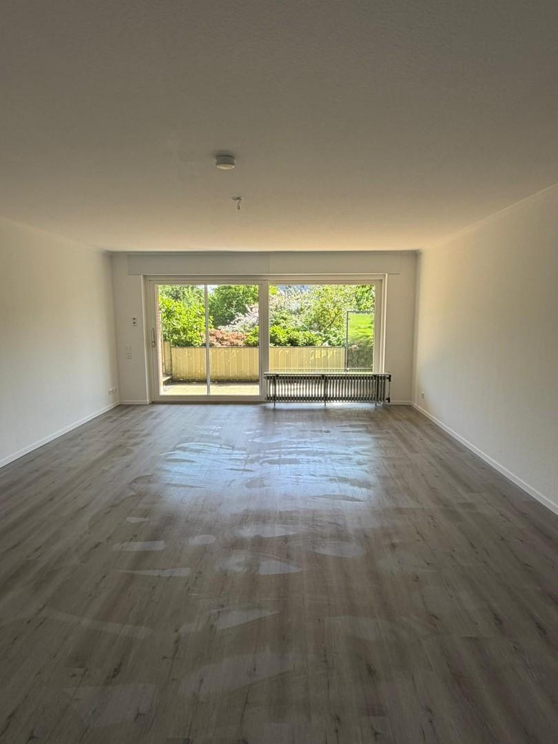 Wohn-/ Esszimmer Ansicht 3