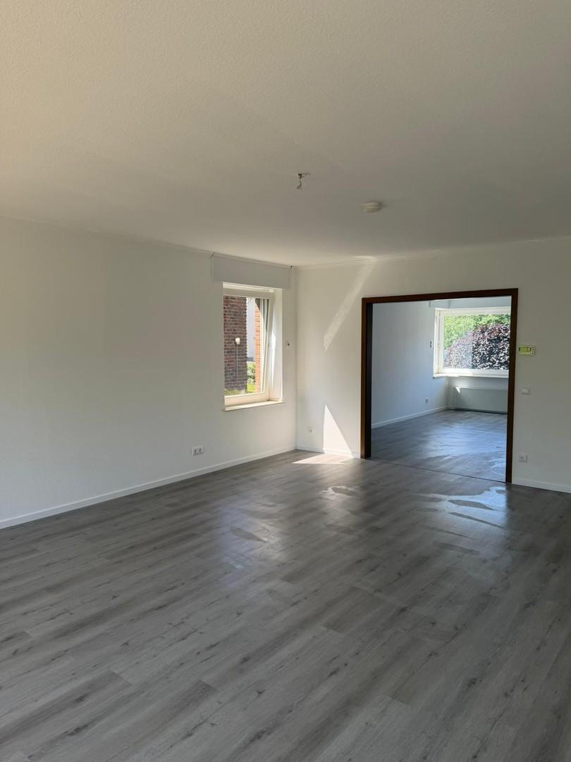 Wohn-/ Esszimmer Ansicht 4
