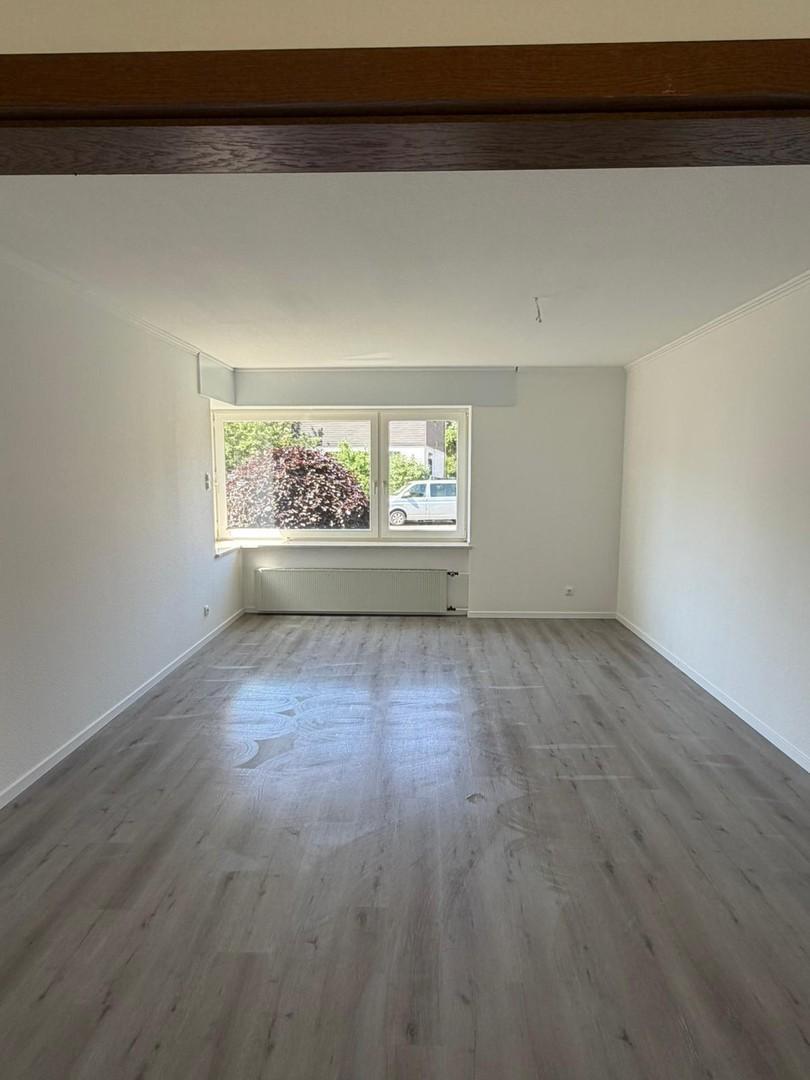 Wohn-/ Esszimmer Ansicht 1