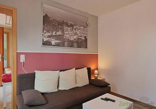 große Schlafcouch