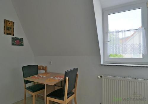 Esstich am Fenster