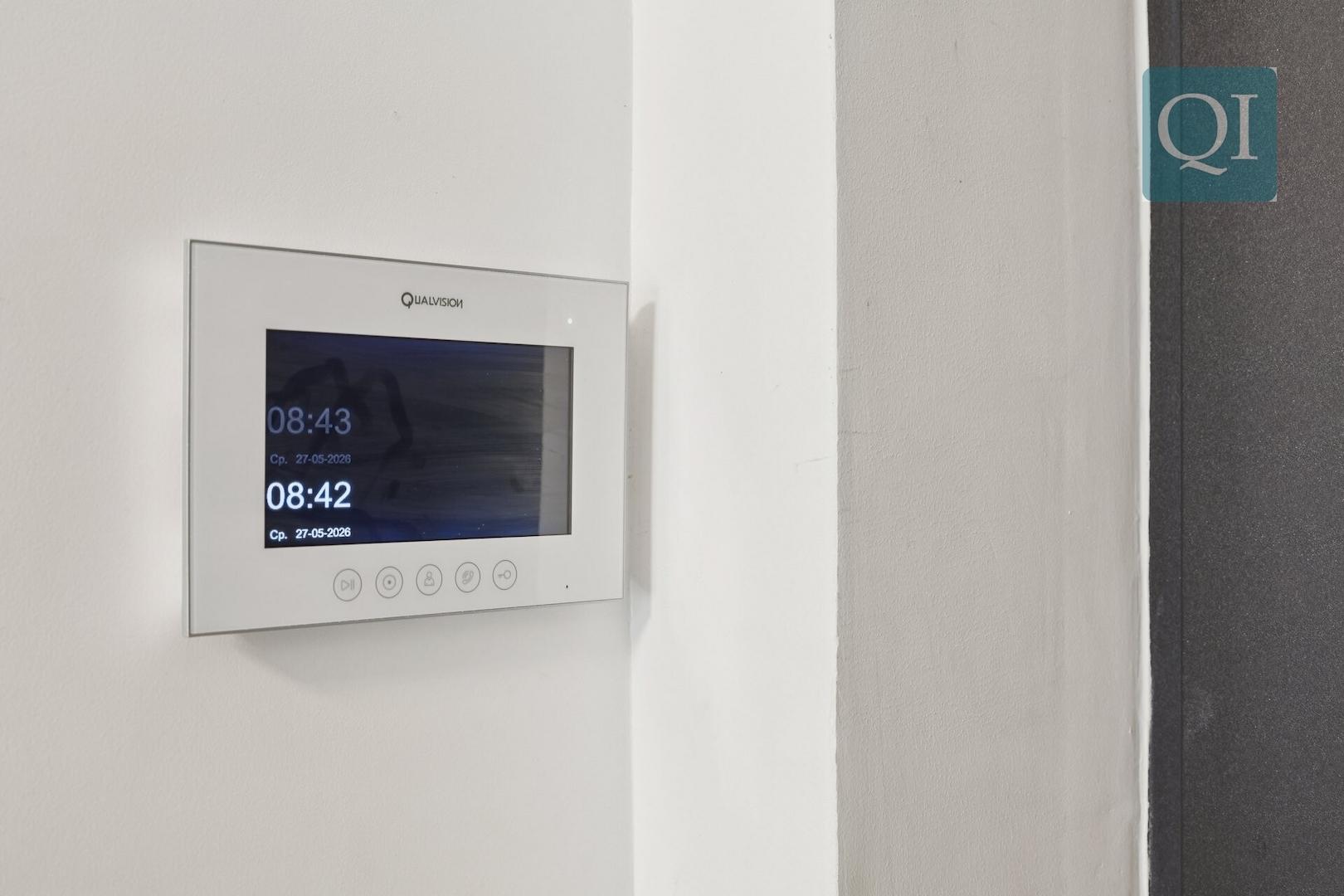 QI-6910 Smart