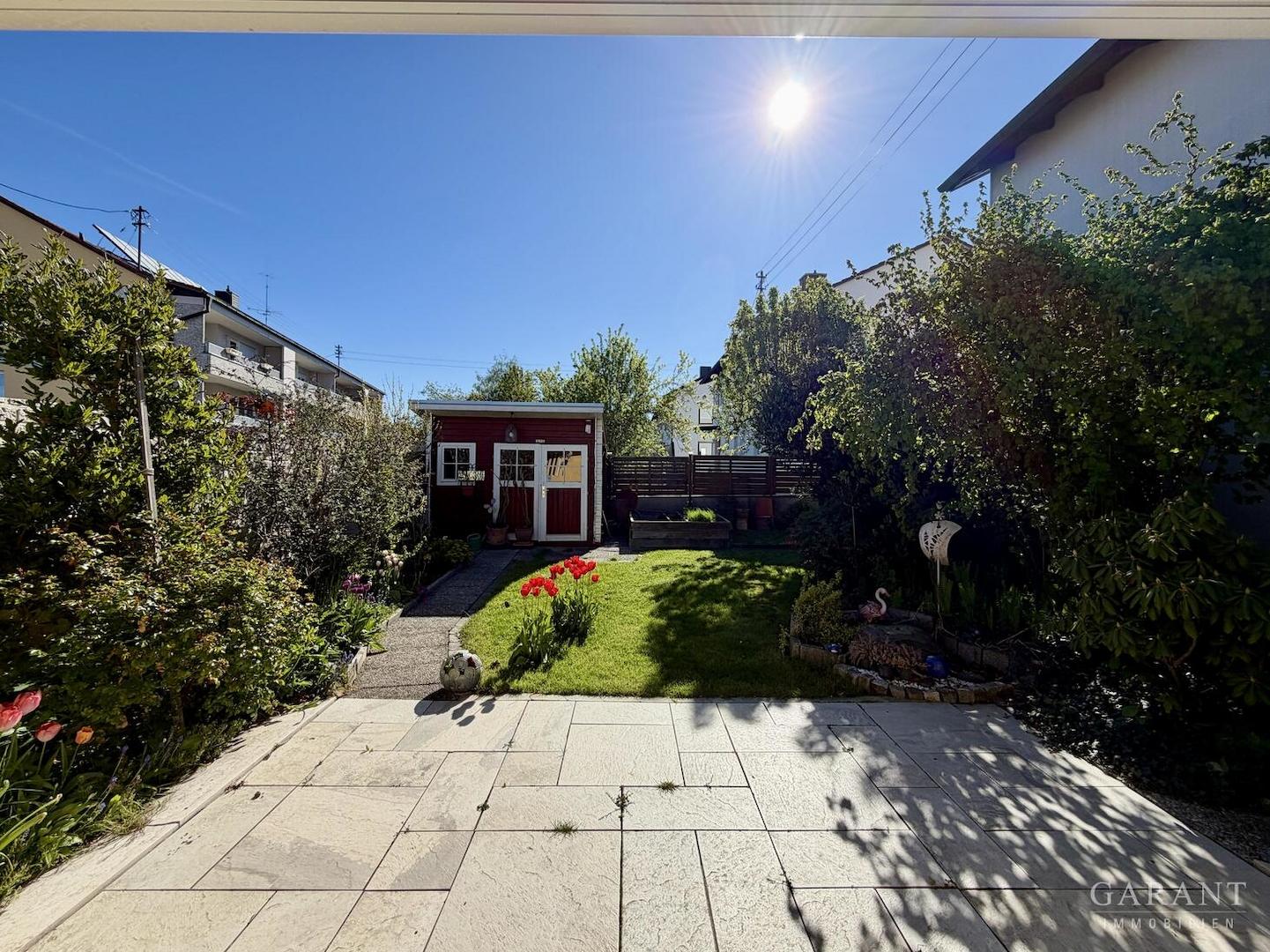 Terrasse/Gartenhaus