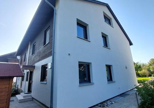 West-/Nordfassade+Hauseingang