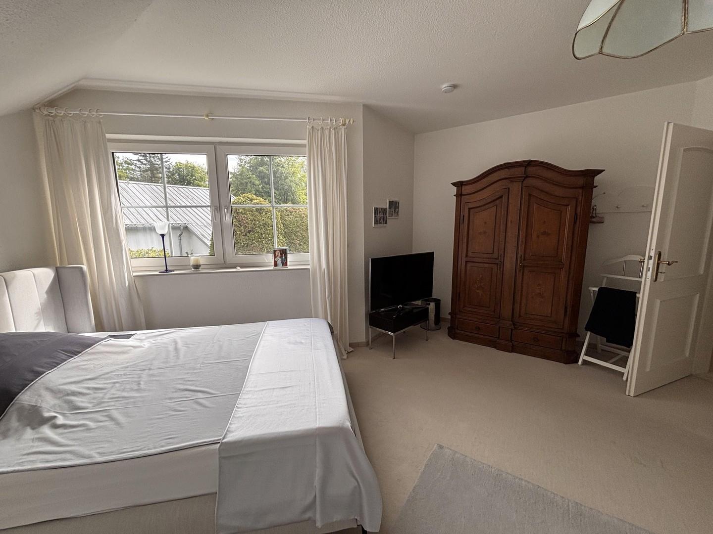 Schlafzimmer 2