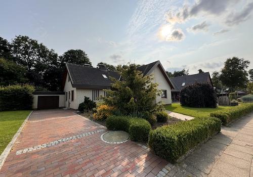 Haus vorne Gargenauffahrt