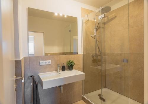 Badezimmer Ansicht 2