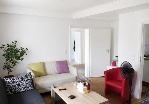Wohnzimmer Bild 1