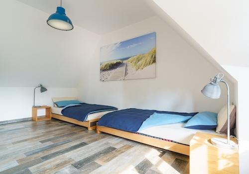 Schlafzimmer 2