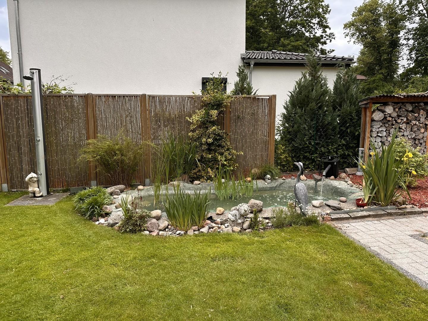 Gartendusche/Gartenteich